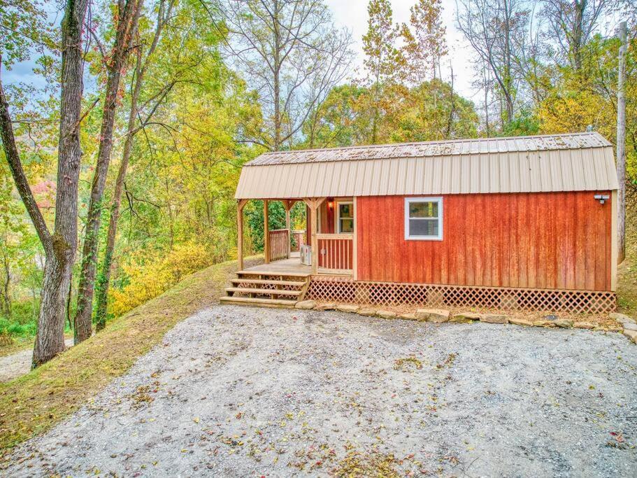 Casey Paradise Tiny Mountain Retreat Cullowhee